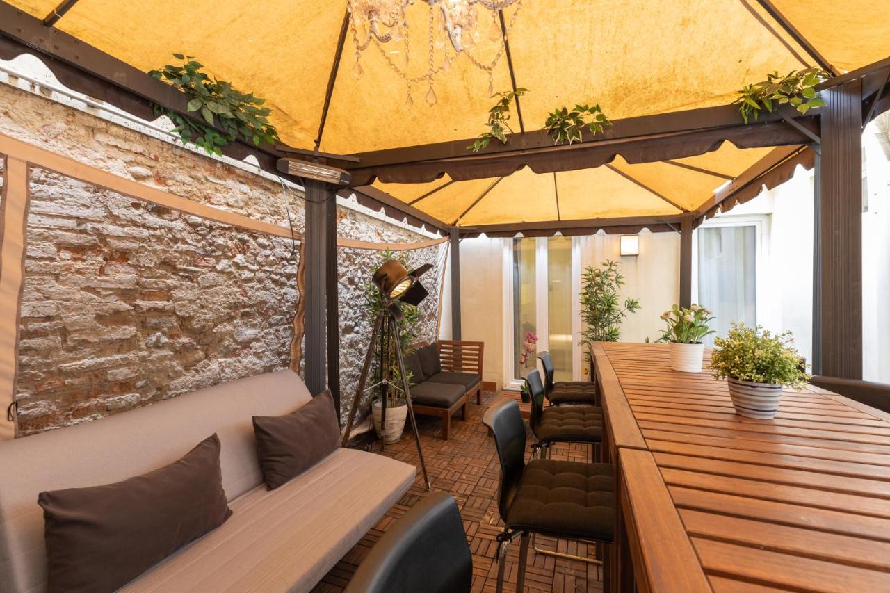 Pinti Patio Apartment Florens Exteriör bild